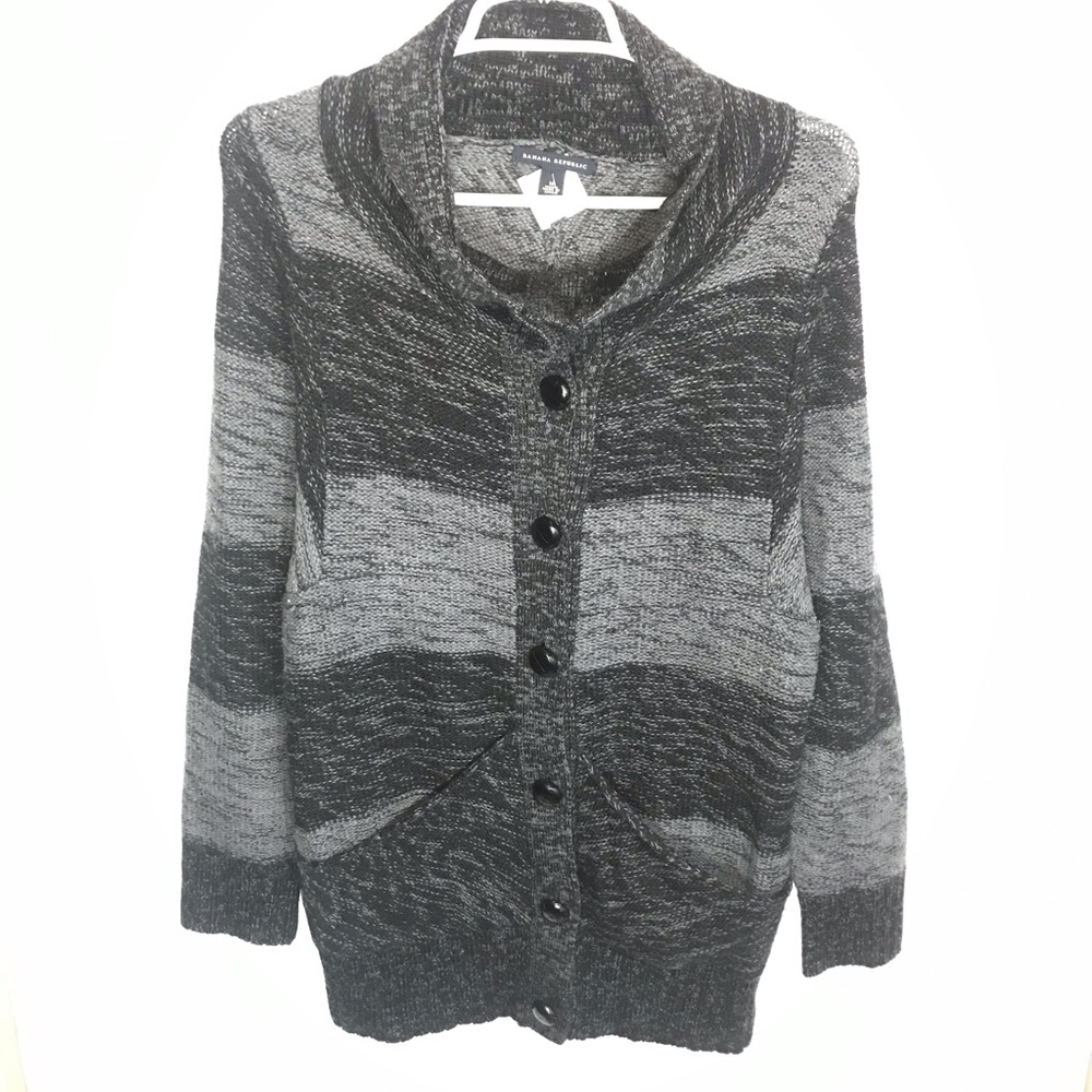 Banana Republic 100% Merino wool cardigan Size M